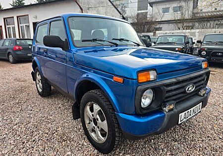 Lada Taiga Urban 4x4*AHK*TÜV 12.2026*CD Radio*