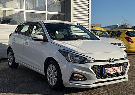 Hyundai i20 YES! Plus *AUTOMATIK*KAMERA*TÜV NEU*