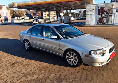 Volvo S80 2.0T 180 PS Sportfahrwerk Einzelstück
