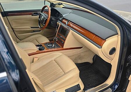 Volkswagen Phaeton 3.0 V6 TDI 4MOTION Edition 6 Edition 6