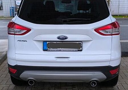 Ford Kuga 2,0 TDCi 4x4 120kW Fullausstattung
