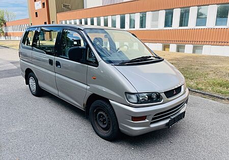 Mitsubishi L400 Space Gear 2,0 GLX Klima