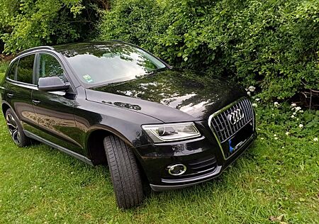 Audi Q5 2.0 TDI quattro Scheck. /Autom./TOP