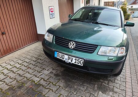 VW Passat Variant Volkswagen 2.3 V5 4motion Trendline Vari...