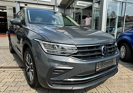VW Tiguan Volkswagen Life 2.0 TDI SCR - AHK+6-Gang