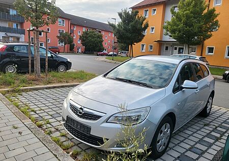 Opel Astra Sports Tourer 1.7 CDTI Design Edition ...