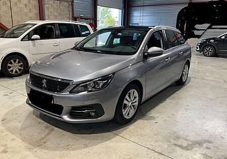 Peugeot 308 SW 1.2 PureTech Navi Kamera Panoramadach