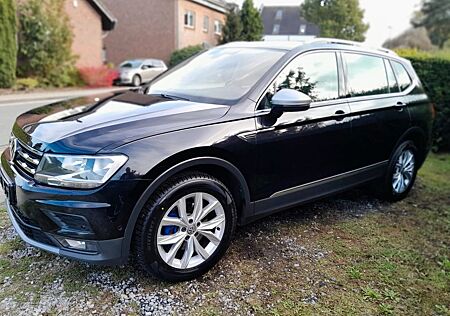 VW Tiguan Allspace Volkswagen 1.5 TSI Voll Standheizung Leder