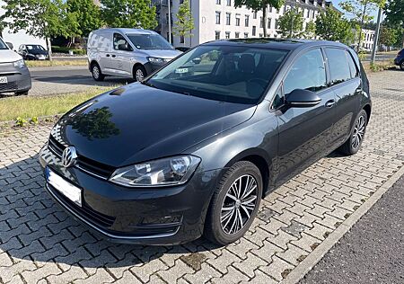 VW Golf Volkswagen VII, *Navi* *Unfallfrei*