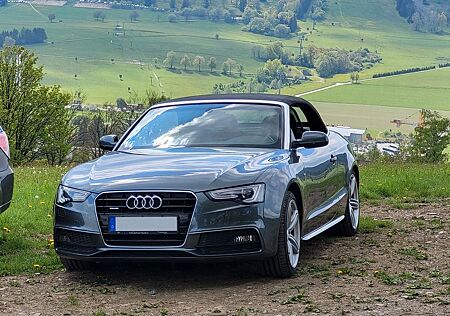 Audi A5 3.0 TDI Cabrio S line Quattro AHK BiXenon 19"