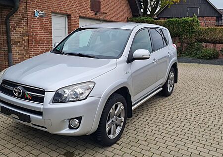 Toyota RAV 4 2,2-l-D-4D 4x4 Executive Automatik Exe...