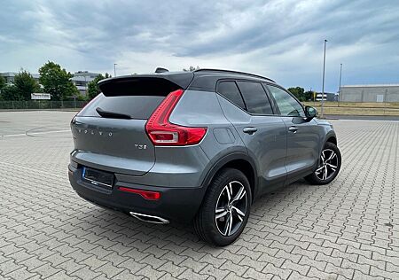 Volvo XC 40 XC40 T3 R-Design Harman Kardon Inspek Reifen Neu
