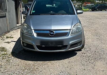Opel Zafira 1.6 B ,Benziner,7 - Sitzer