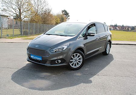 Ford S-Max Titanium 7-Sitzer Tempo Navi LED PDC 17"