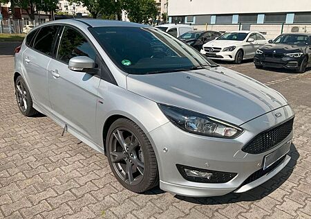 Ford Focus 1,5 EcoBoost 110kW ST-Line Auto ST-Line