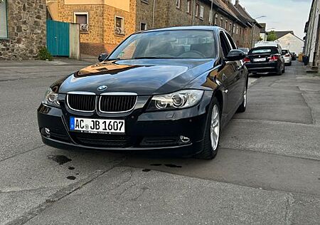 BMW 318i -