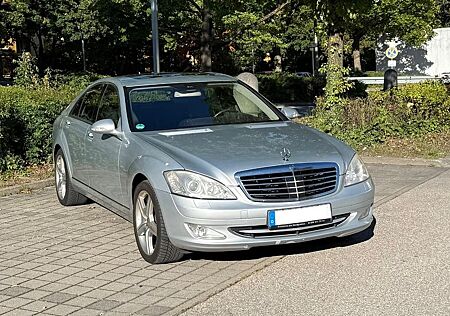 Mercedes-Benz S 500 S500 5.5 V8 W221