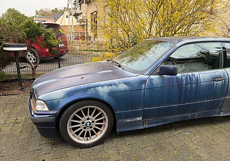 BMW 320i E36 Coupe