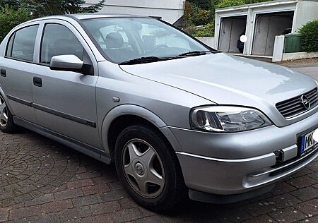 Opel Astra 1.8 16V 115 PS 122000 km 1 Hd.