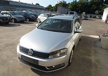 VW Passat Variant Volkswagen , BlueMotion,KLIMA,SITZHEIZUNG.