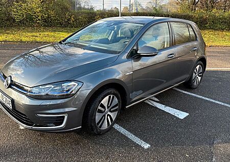 VW Golf Volkswagen e-*Keyless*ACC*CSS*DAB+ SHZ*2.Hand