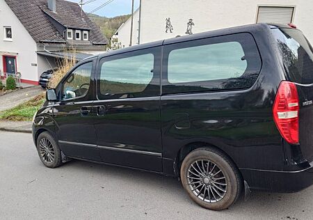Hyundai H-1