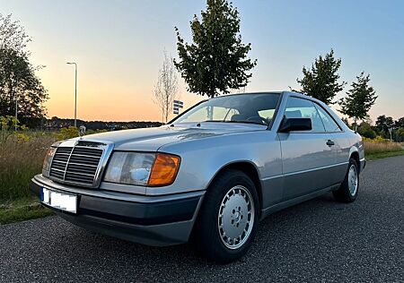 Mercedes-Benz 300 300CE W124 Schiebedach, Scheckheft