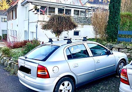 Opel Astra 1.6 16V Elegance Elegance