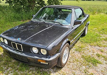 BMW 325 Cabrio E30 Topzustand!