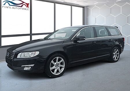 Volvo V70 Kombi Summum*XENON*WEBASTO*AHK*