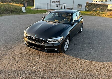 BMW 118 Advantage 5-trg- Navi PDC Alufelgen