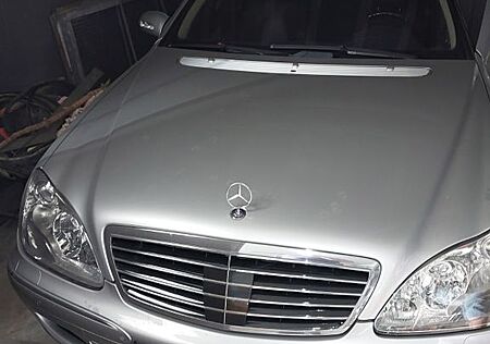 Mercedes-Benz S 600 L -