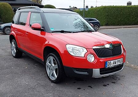 Skoda Yeti 1.2 TSI 1.Hd. AHK Navi Alu, Rot/Schwarz