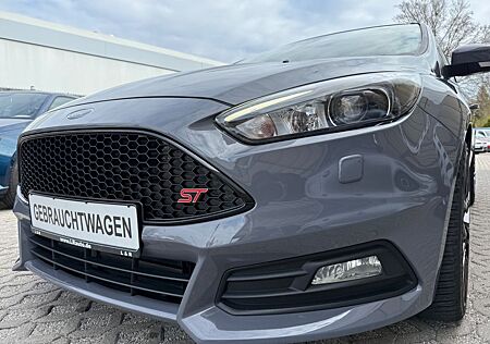 Ford Focus 2.0 TDCi ST Klima Xenon Navi Kam Leder