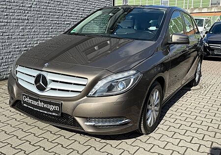 Mercedes-Benz B 220 CDI / d Aut. Xenon KAMERA NAVI 1.HAND