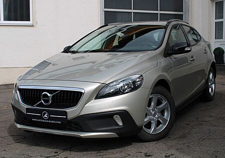 Volvo V90 Cross Country V40 Cross Country D2 KLIMA SHZ PDC TEMPOMAT BT