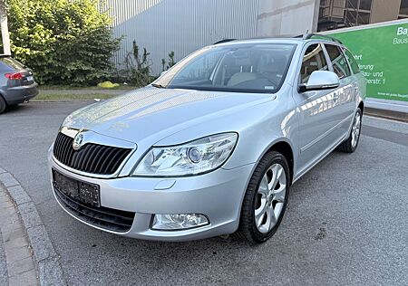 Skoda Octavia Kombi Teilleder* Automatik* ALU* XENON*