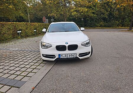 BMW 120d xDrive Sport Line Sport Line