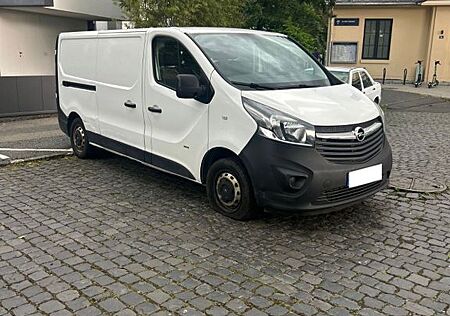 Opel Vivaro Lang Klima 2.Hand tüv 10/26