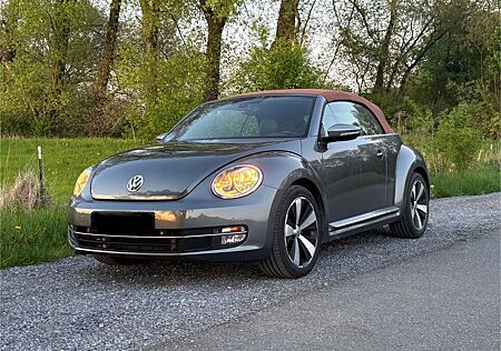 VW Beetle Volkswagen 2.0 TDI DSG BMT Sport Cabriolet Karmann