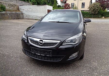 Opel Astra J Sports Tourer Sport- Xenon - II Hand