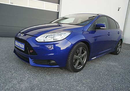 Ford Focus Lim. ST 2.0 EcoBoost* Klima*Bi Xenon