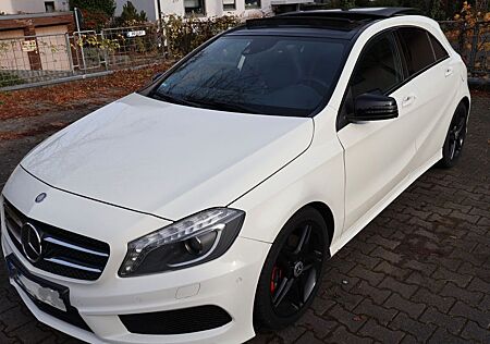 Mercedes-Benz A 220 AMG-Line, Pano, Checkheft, 18 Zoll
