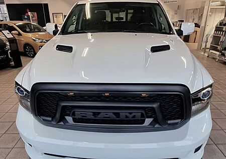 Dodge RAM 1500 HEMI 5.7L CREW CAB SPORT 4x4 Navi/GSD/AHK