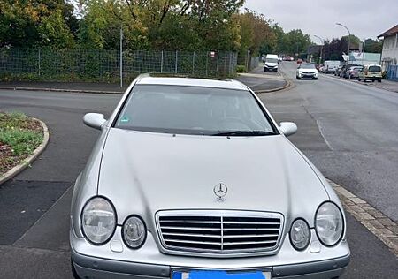 Mercedes-Benz CLK 200 CLK200 2te Hand