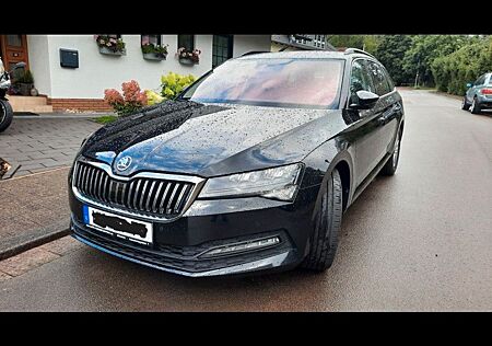 Skoda Superb 2.0 TDI Combi, Navi/Kamera/LED/PDC/E-Hec
