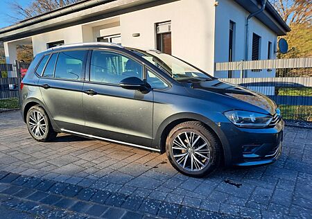 VW Golf Sportsvan Volkswagen 1.6 TDI ALLSTAR Navi SHZ