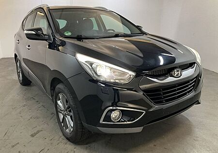 Hyundai ix35 2.0 CRDi 135kW Style 4WD/BiXenon/Kamera/AHK