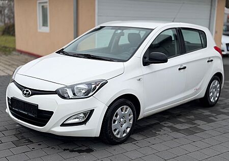 Hyundai i20 1.2 Klima Euro5 FIFA World Cup EDITION Gold
