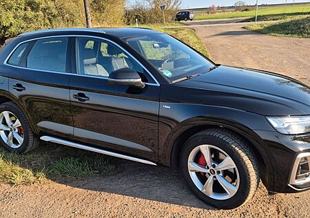 Audi Q5 S line 40 TDI quattro S tronic - viele Extras